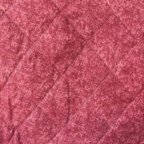 Handmade Quilt   - Picture 9 of 9